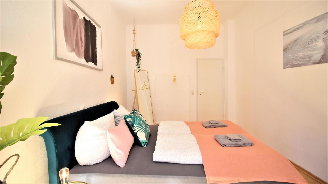 Homie Stay Schiestlstrasse - Moderne Altbauapartments, Nahe Stadtzentrum & Weinberge Wurzburg Bagian luar foto